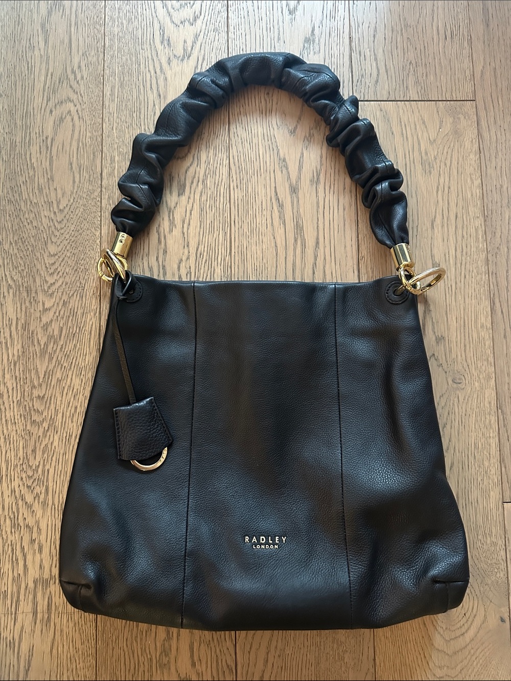 RADLEY LONDON Black Leather Shoulder Bag with Ruched Handle